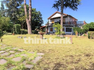 Villa in Affitto a Riposto, 1'500€, 310 m²