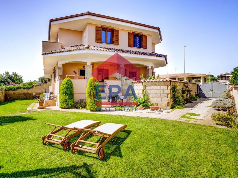Villa in Vendita a Pomezia, 319'000€, 150 m²