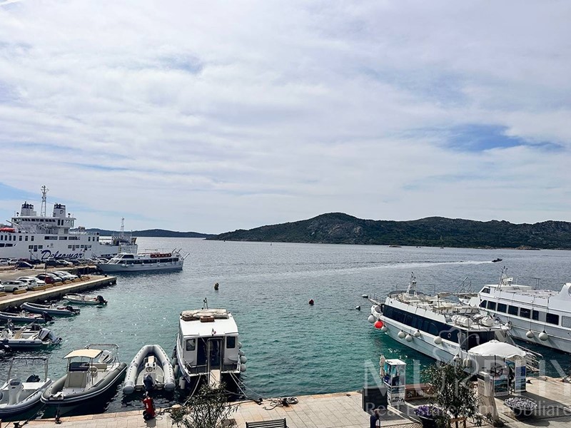 Bilocale in Vendita a La Maddalena, 180'000€, 60 m²