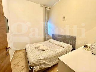 Quadrilocale in Vendita a Napoli, 160'000€, 125 m²