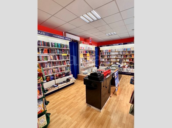 Negozio in Vendita a Cagliari, 135'000&euro;, 116 m²