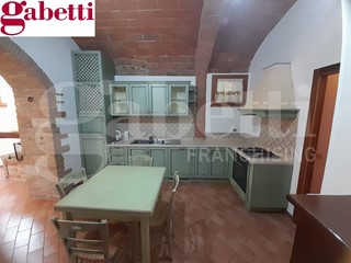 Appartamento in Vendita a Poggibonsi, 205'000€, 95 m²