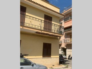 Trilocale in Vendita a Bagheria, 85'000€, 85 m²