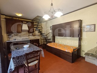 Bilocale in Vendita a Alfedena, 88'000€, 49 m², arredato