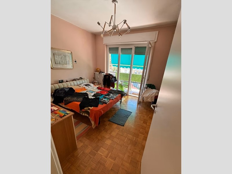 Trilocale in Vendita a Sanremo, 150'000€, 75 m²