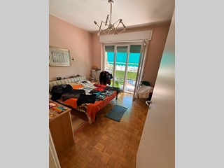 Trilocale in Vendita a Sanremo, 150'000€, 75 m²