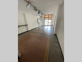 Immobile commerciale in Affitto a Sestri Levante, 900€, 66 m²