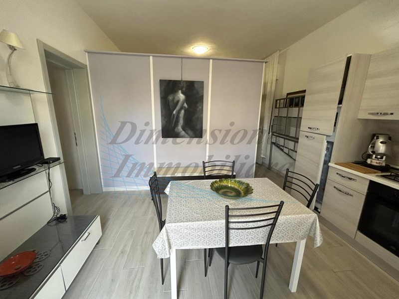 Trilocale in Vendita a Cecina, zona marina di cecina, 205'000€, 48 m², arredato