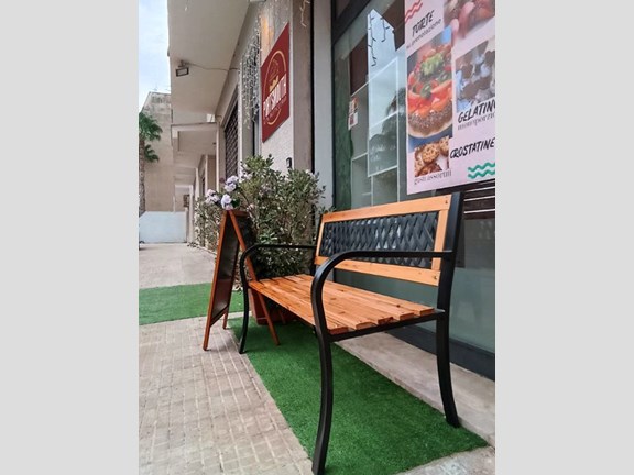 Attività commerciale in Vendita a Erice, zona Via Cosenza, 16'000&euro;, 80 m², arredato