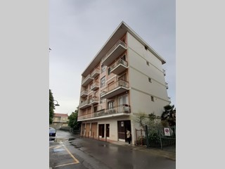 Quadrilocale in Vendita a Caselle Torinese, 90'000€, 110 m²