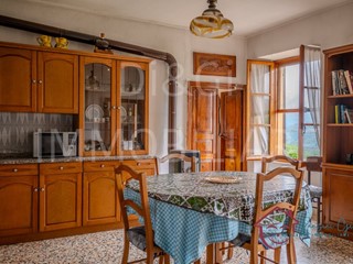 Trilocale in Vendita a Casanova Lerrone, 47'000€, 158 m²