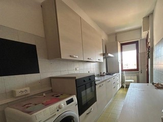 Quadrilocale in Vendita a Carrara, zona Marina di Carrara, 185'000€, 75 m²