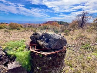 Terreno agricolo in Vendita a Viagrande, 5'000&euro;, 1814 m²