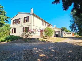 Rustico in Vendita a Campagnatico, 650'000€, 400 m²