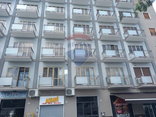 Trilocale in Affitto a Caserta, 900€, 92 m²