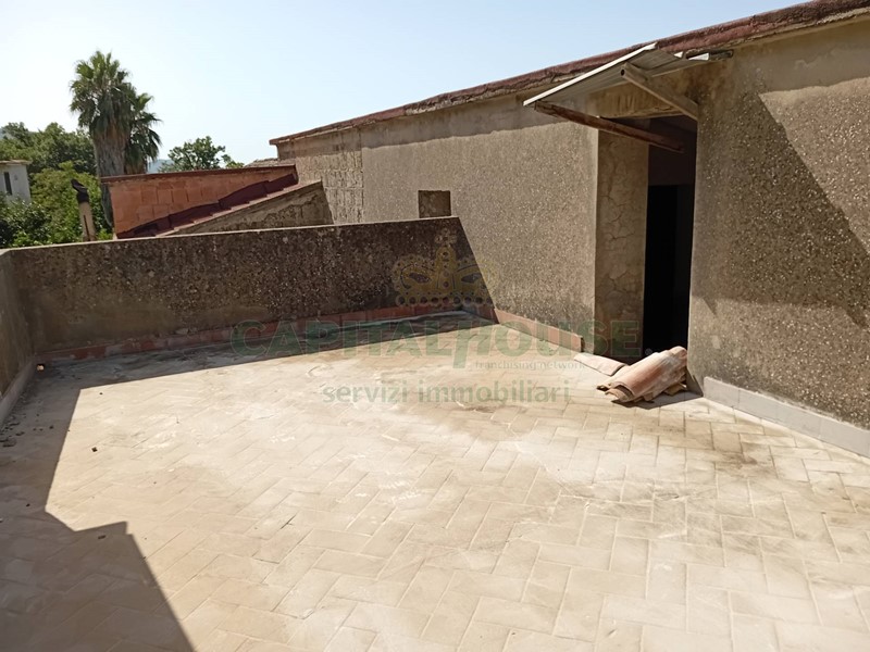 Casa Indipendente in Vendita a Giano Vetusto, 25'000€, 150 m²