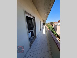 Quadrilocale in Vendita a Latina, 98'000€, 65 m²