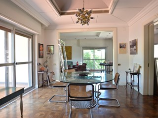 Villa in Vendita a Bari, 595'000€, 255 m²