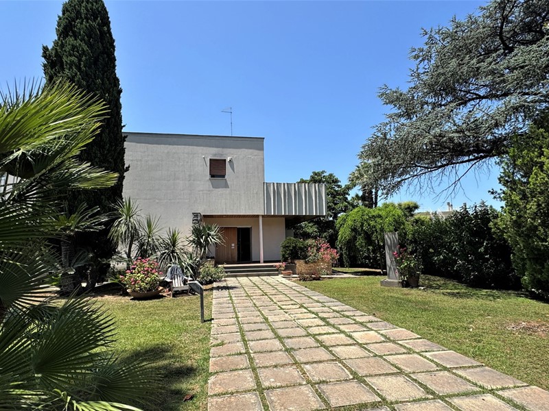 Villa in Vendita a Bari, 555'000&euro;, 255 m²