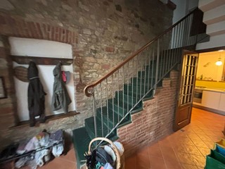 Villa in Vendita a Santa Maria della Versa, 315'000€, 220 m²