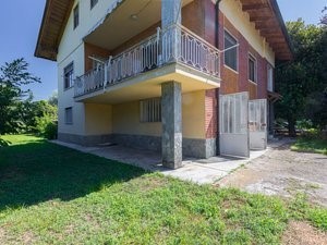 Casa Indipendente in Vendita a Settimo Torinese, 250'000€, 110 m², con Box