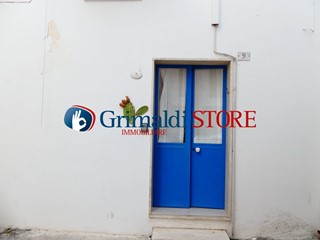 Casa Indipendente in Vendita a Parabita, 75'000€, 75 m², arredato