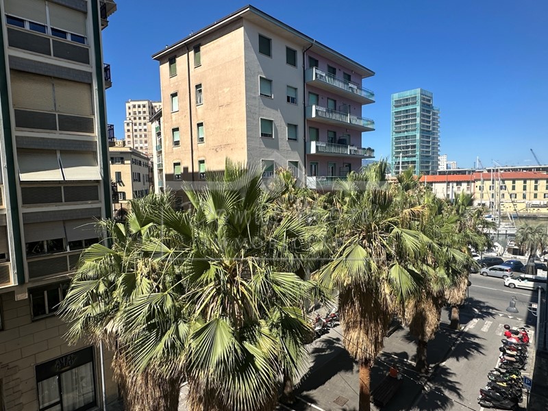 Appartamento in Vendita a Savona, 315'000&euro;, 135 m²