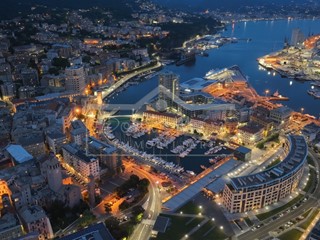 Appartamento in Vendita a Savona, 315'000&euro;, 135 m²