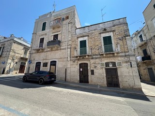 Laboratorio in Affitto a Ruvo di Puglia, 500€, 155 m²