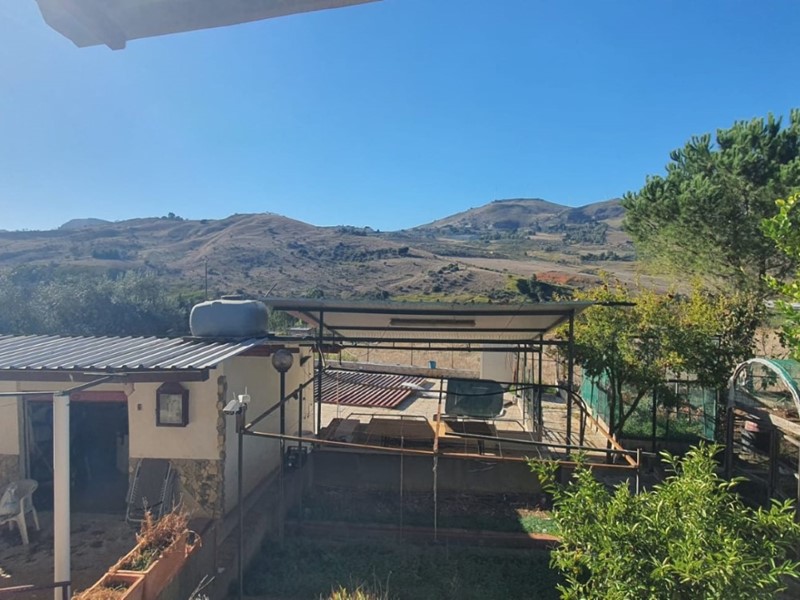 Villa in Vendita a Villafrati, 88'000€, 132 m²