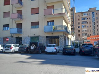 Negozio in Vendita a Palermo, 900'000€, 1100 m²