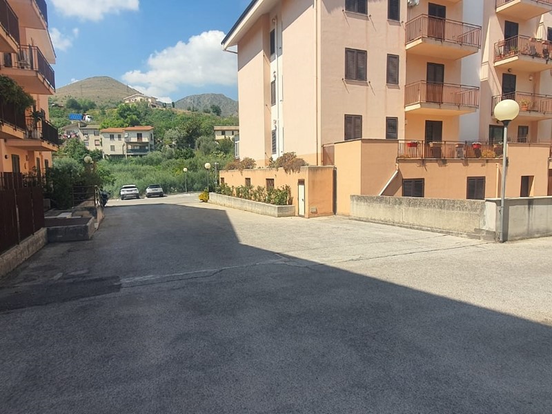 Appartamento in Vendita a Monreale, 180'000€, 155 m²