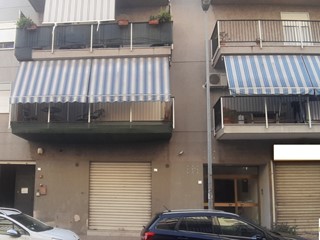 Magazzino in Vendita a Palermo, 230'000€, 300 m²