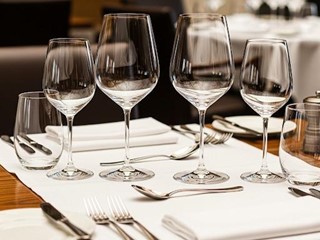 Attività commerciale in Vendita a San Miniato, 150'000€, 150 m²