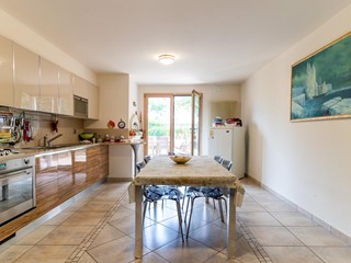 Villa in Vendita a Vinci, zona Sovigliana, 590'000€, 130 m², con Box