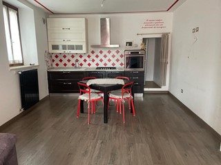 Casa Indipendente in Vendita a Lamporecchio, 109'000€, 100 m², arredato