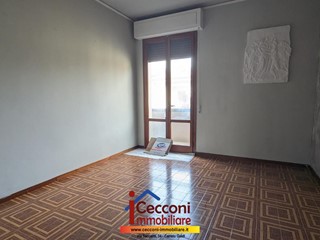 Appartamento in Vendita a Cerreto Guidi, zona Stabbia, 95'000€, 110 m²