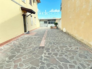 Appartamento in Vendita a Campi Bisenzio, zona San Lorenzo, 289'000€, 120 m²