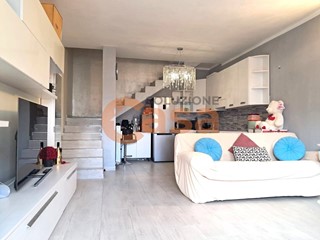 Casa Semi Indipendente in Vendita a Piacenza, 95'000€, 75 m²