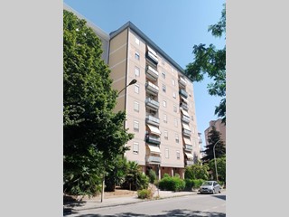 Appartamento in Vendita a Caltanissetta, 53'000€, 120 m²