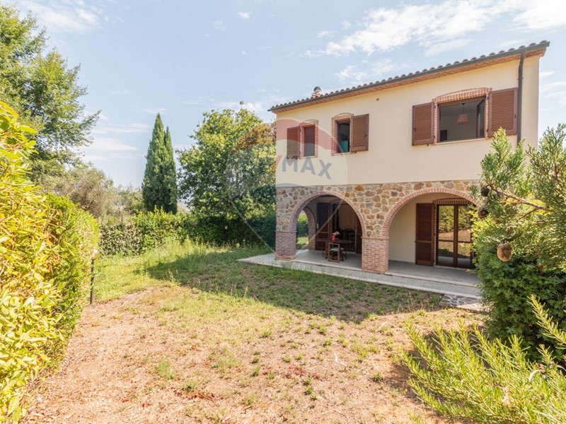 Casa Semi Indipendente in Vendita a Manciano, 150'000€, 75 m²