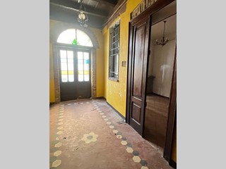 Casa Indipendente in Vendita a Mantova, 800'000&euro;, 1000 m², con Box