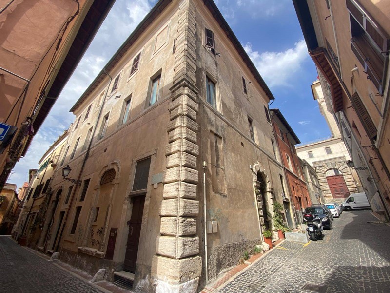 Appartamento in Vendita a Monterotondo, 229'000€, 210 m²