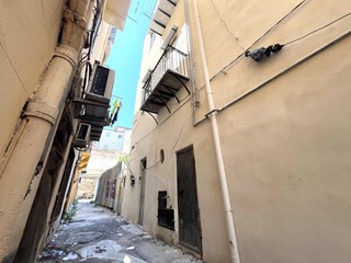 Immobile commerciale in Vendita a Palermo, 45'000€, 40 m²