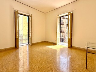 Trilocale in Vendita a Palermo, 145'000€, 95 m²