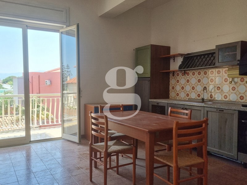 Quadrilocale in Vendita a Milazzo, 85'000€, 166 m²