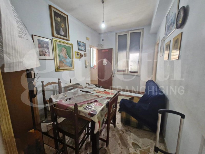 Bilocale in Vendita a Palermo, 35'000€, 50 m², arredato