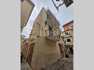 Bilocale in Vendita a Palermo, 35'000€, 50 m², arredato