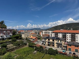 Casa Indipendente in Affitto a Sestri Levante, zona centro, 4'000€, 143 m², arredato