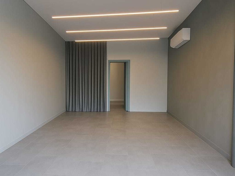 Immobile commerciale in Affitto a Santarcangelo di Romagna, zona CENTRO STORICO (S.ARC), 1'200€, 35 m²